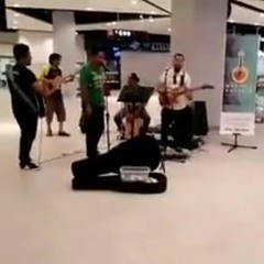 'Sentuhan Listrikmu' Covered by Marhain Buzzker feat Mohd Hafedz.mp3