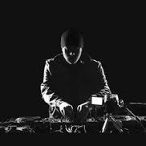 Paolo Mojo - 1983 (Eric Prydz Remix) [Eric's Thriller Edit]