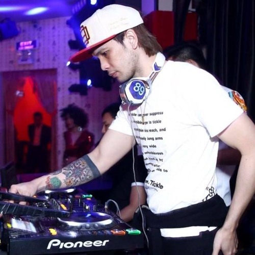 NONSTOP NHO NHUNG DJ BECK MIX