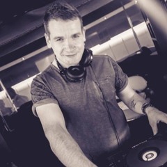 Dj Michael More "This Is Retro 3"