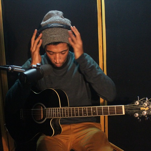 ALEX BASS - TUFFEST CUSTOM (BANANA WALK RIDDIM)