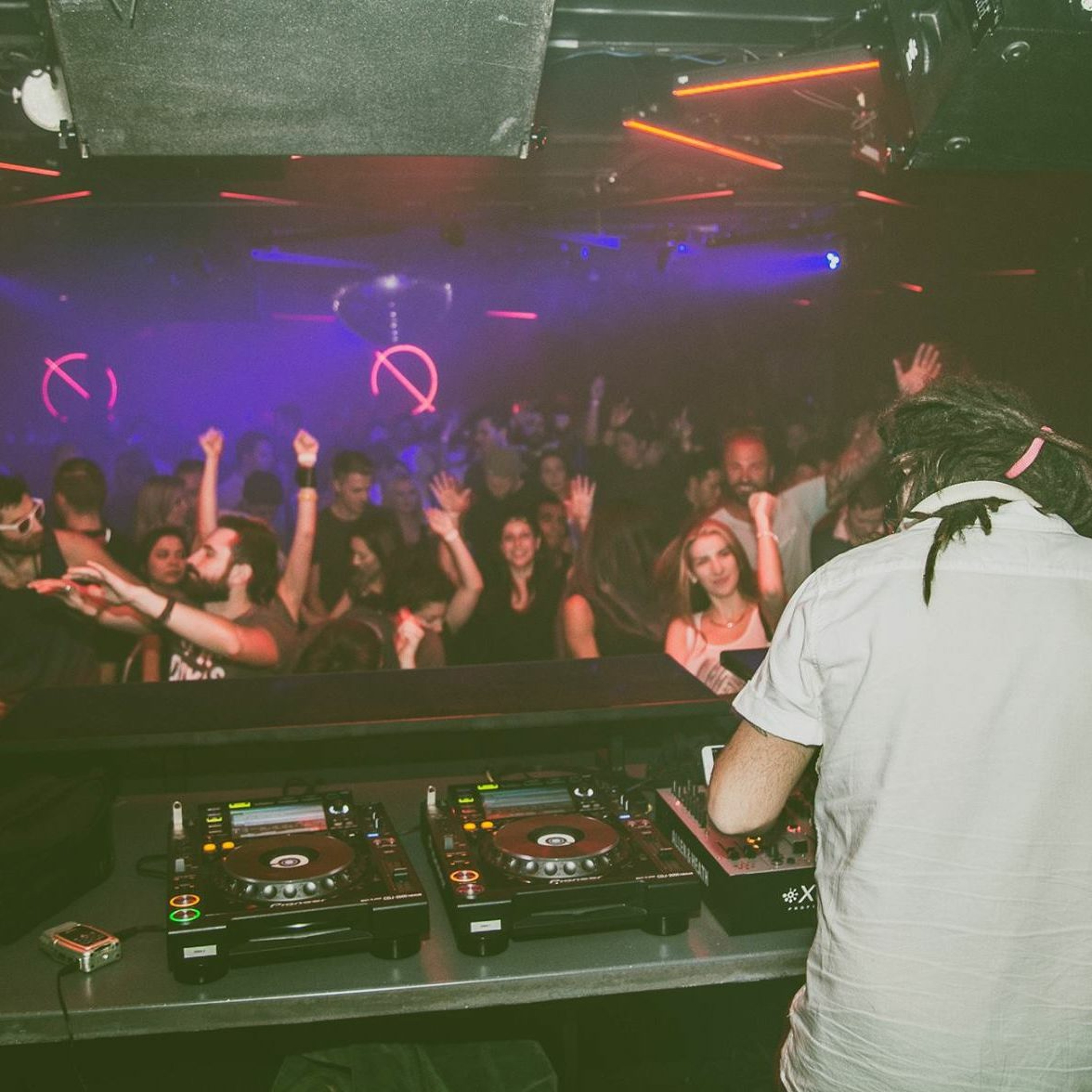 TAKiN Live At CODA  (Jan 10 2016) episode artwork