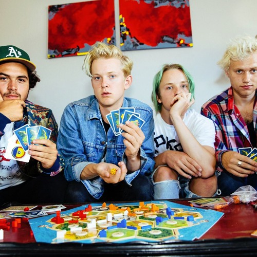 SWMRS "Figuring It Out" LIVE on KX 93.5