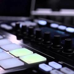 21 - RicoRamin - Outro