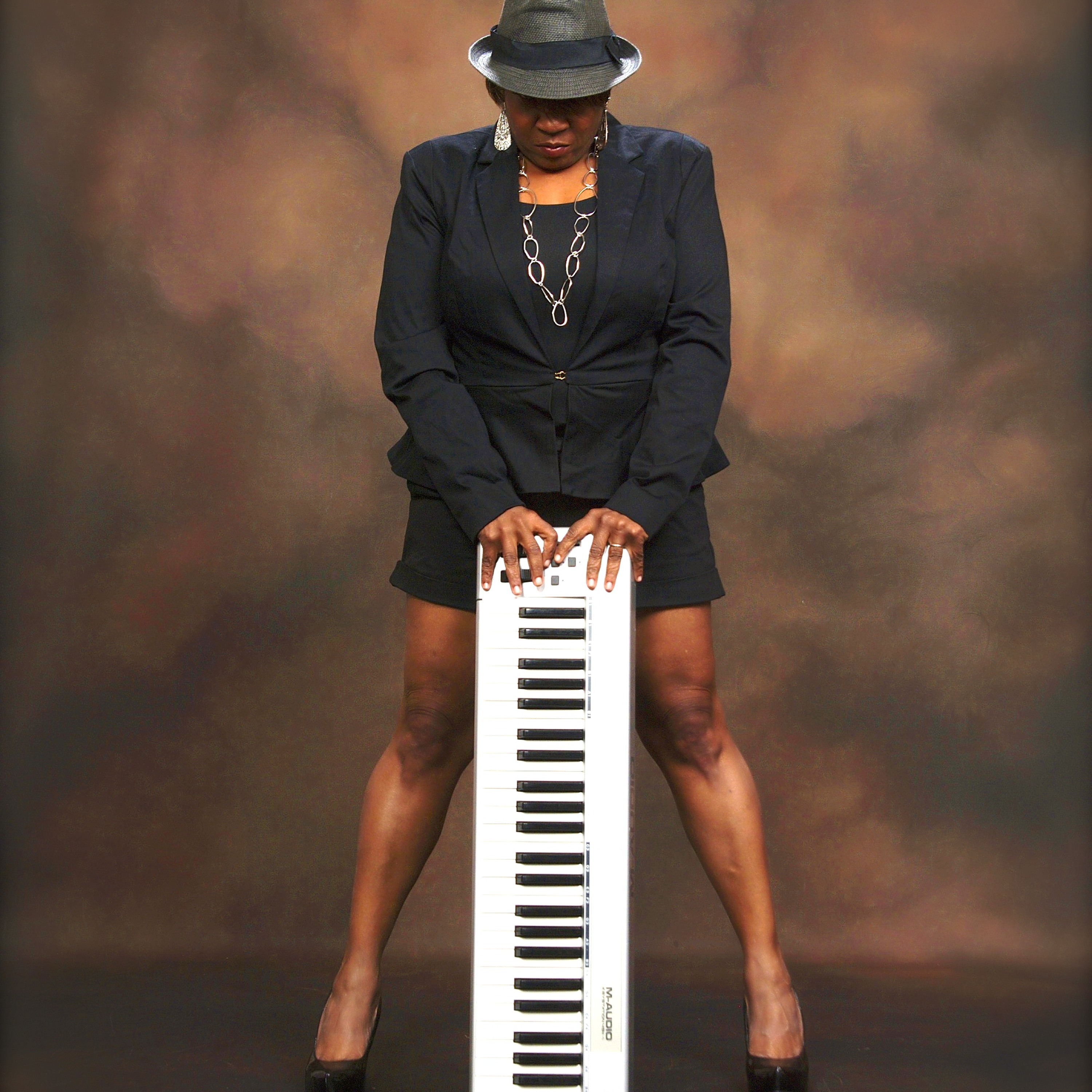 MS rObi HALL Kumalo