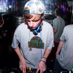 10 Minute Mix - Jan 2K16 **FREE DOWNLOAD** Read Desc.