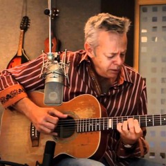 Finger picking musician stops by Santa Barbara