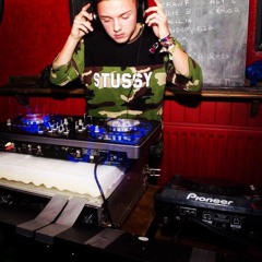 Shellis - Drum and Bass Mini Mix #3 / 3 Deck Spinner