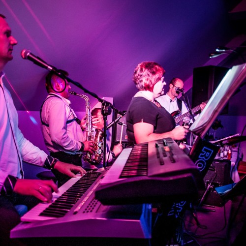 Stream 10. Zespół Muzyczny SAX Maryjanka by Zespół Muzyczny SAX