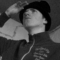 Jéremie dans le megaphone