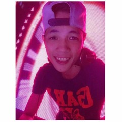 chich. tới tấp