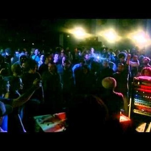 ABA SHANTI I on ROOTS REALITY HI FI SOUND - ITALY DEC 2013 - the final 50 mins!!!