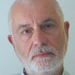 ✔ Ο Γιώργος Δουατζής διαβάζει το διήγημα "Χίλια ευρώ τον μήνα"