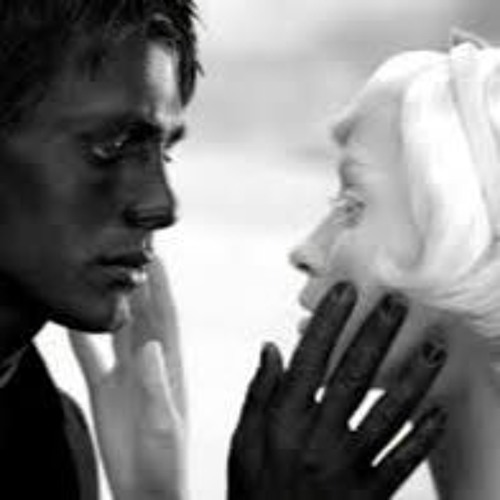مش بحبك Feat Julia Westlin