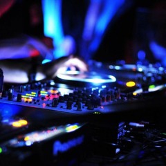 Nói EDM đi con ... VN house---> cô nhi viện =)))))