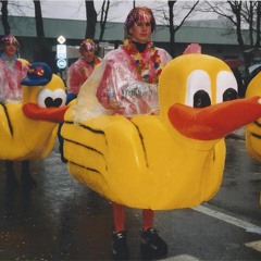 2003 AKV Voesj - Zu zat dammen oeveral enjere zieng int park