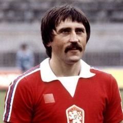 E.P Murcy - A Lo Panenka