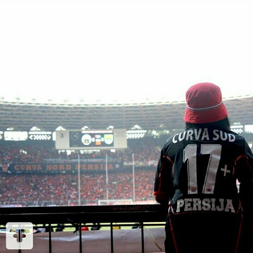 FireyJak - Going on the football.