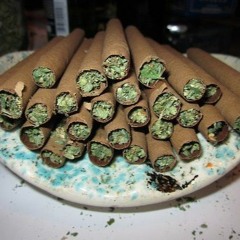 100 Blunts ( Lil French ) Ft. American Dwan  (CDQ)