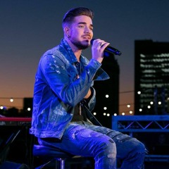 2016-02-03 Adam Lambert - Ghost Town (acoustic) - h1t92.9 World Famous Rooftop