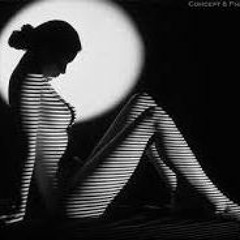 Ay gibi sev(like as a moon)