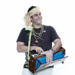 Gauravani does a switch off Kirtan with Vishvambhar at Govardhan Eco Village