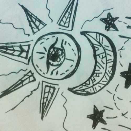Si la luna fuera de papel