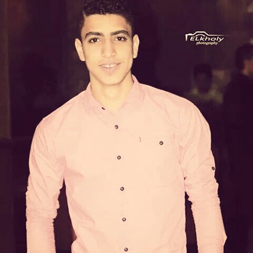 الشاعر محسن وحيد قصيدة خانة عذاب عن (الأم).m4a