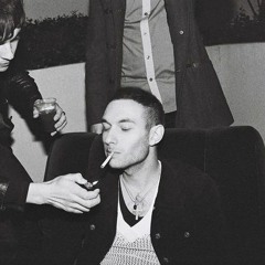 She's So Superficial