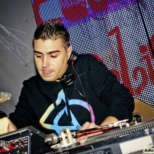 Dj Chiky @t COLISEUM!! Año 2008.