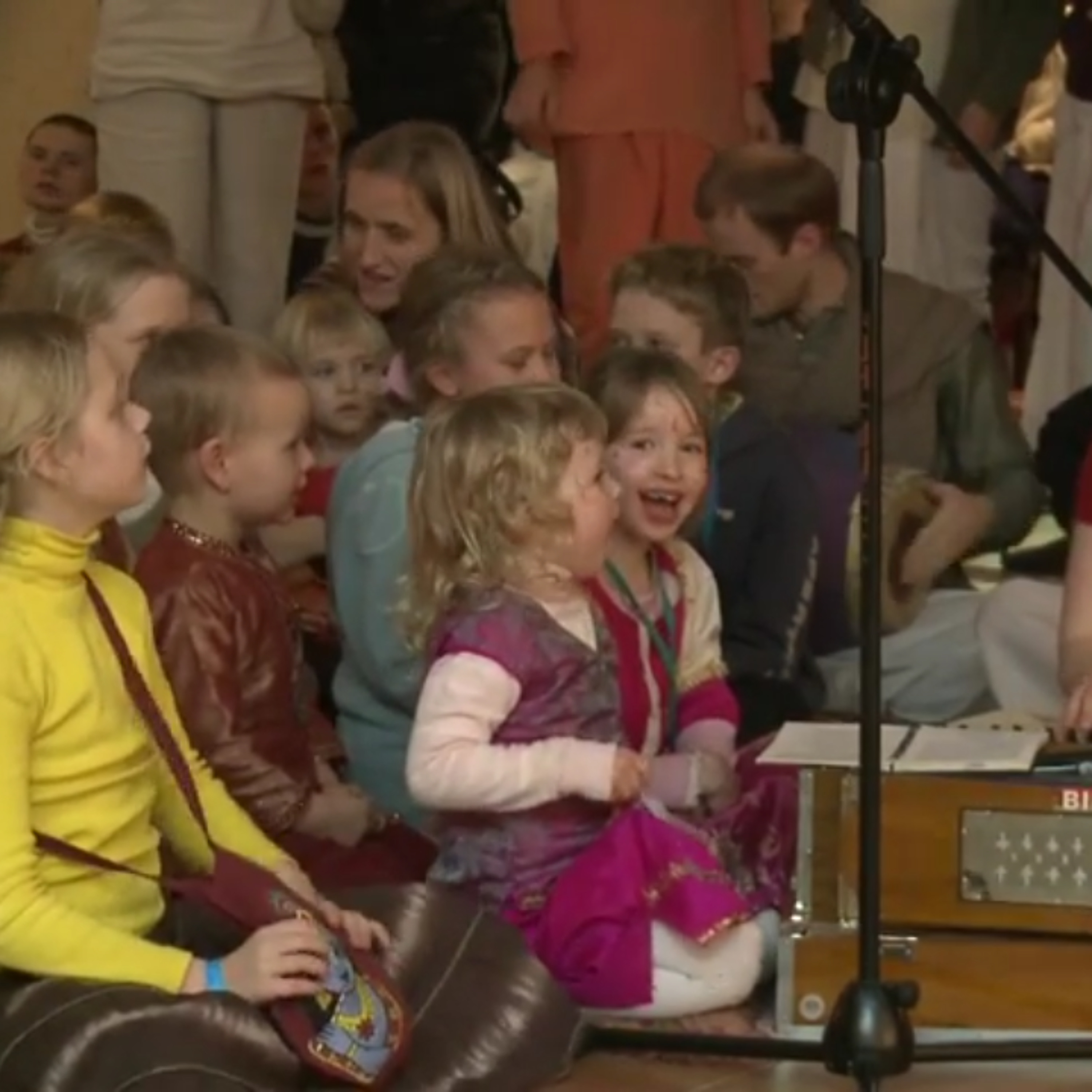 24 Hour Kirtan Radio