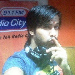 Patrakaar PopatiyaLaal On Chocolate Day