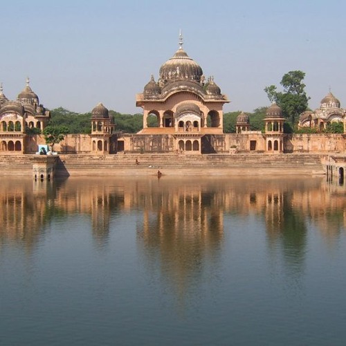 Day 04 - Lecture at Pavan Sarovar, Pastimes of Nandagram and Pavan Sarovar with Deena Bandhu Das