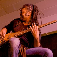 BZZZ PÜK Live LaCombeDeLouba 2007