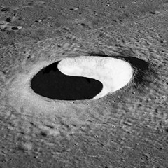 Crater Shadows (Roofhare/raelx2013)