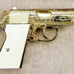 Me Nuh Play (with no boy who act like Lady)