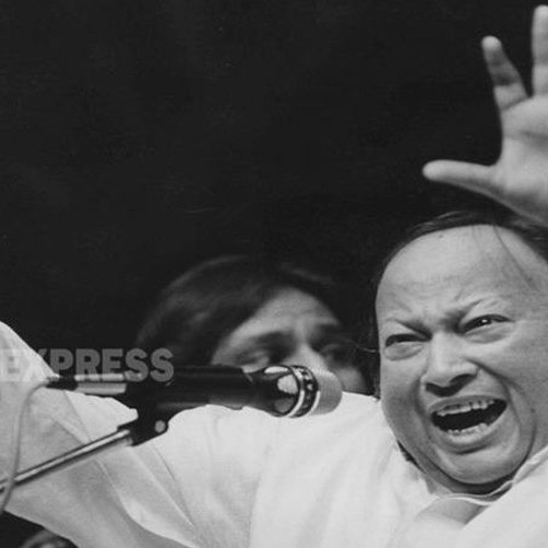 Aankh Uthi Muhabbat Ne Angrai Li - Nusrat Fateh Ali Khan