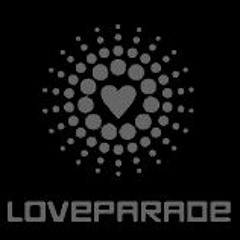 LOVE PARADE DISC 2 - PUMPING COMMERCIAL DANCE ANTHEMS - CIRCA 1999-2001