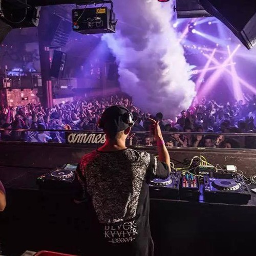 Cuartero - Play That Beat (FREE TRACK)
