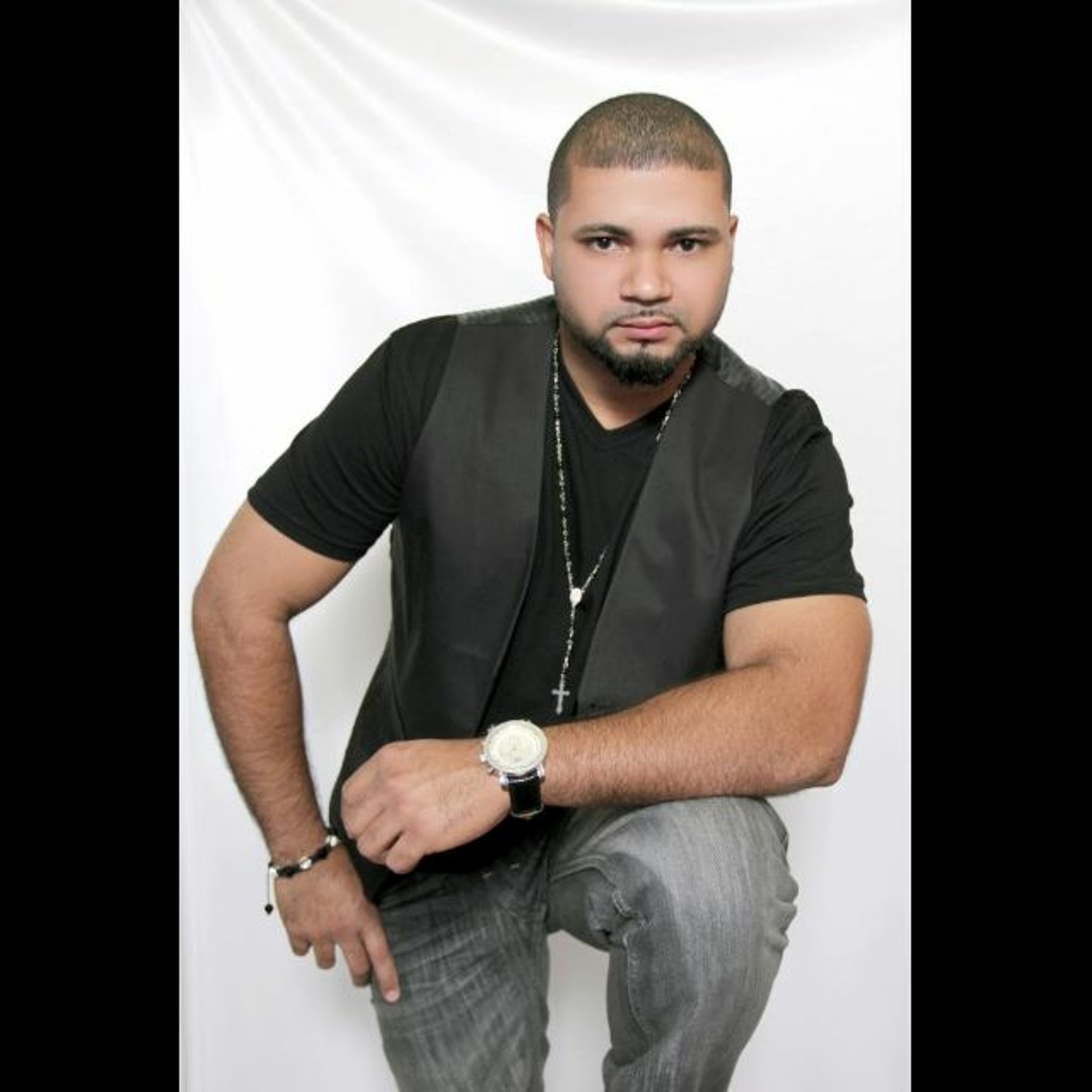 Instagram @DJOzzieOlivera
