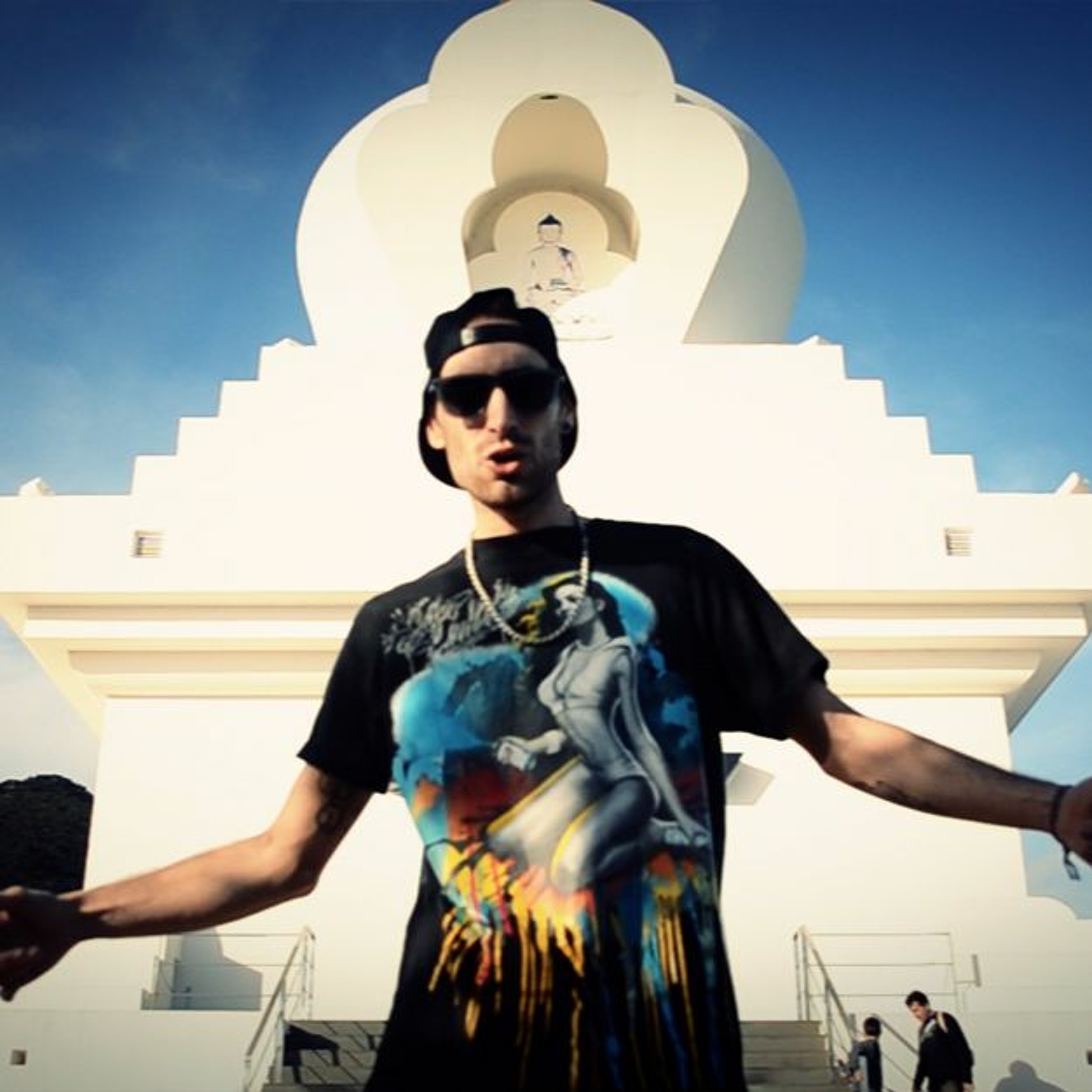 Surround Madriz Studios