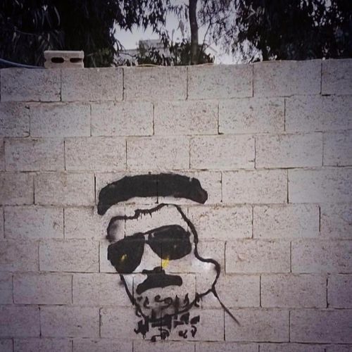 أنا اللي أكرهك و أحبك..
