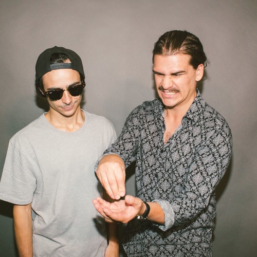 Boot Action - 124kph (1/12)