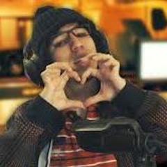 IL RÉVÈLE SA FRAGILITÉ AU GRAND JOUR