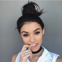 Madison Beer- Out Loud (Live at Grammy Red Carpet)
