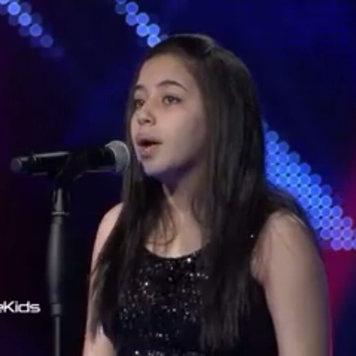 من حبي فيك ياجاري|| فرح الموجي_ The voice kids