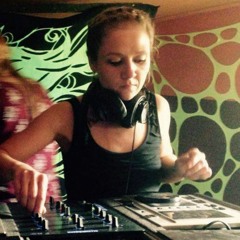 KATAMII | Live @ VégrePéntek! | 05/03/2016