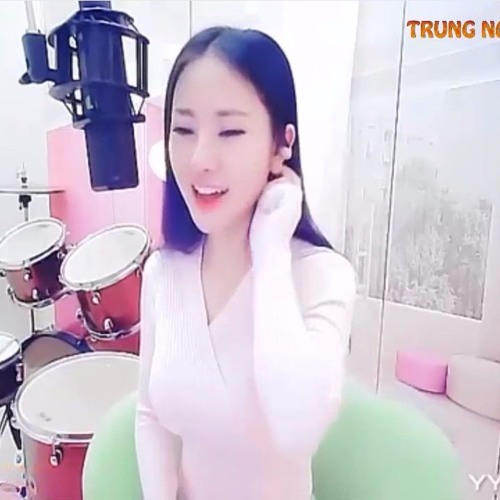 小虾米 - 湛蓝的天空 (Trời Trong Xanh - Tiểu Hà Mễ)