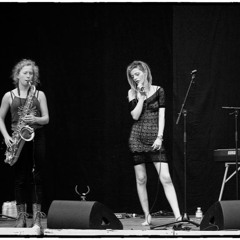 Charlotte's Clouds Shackles