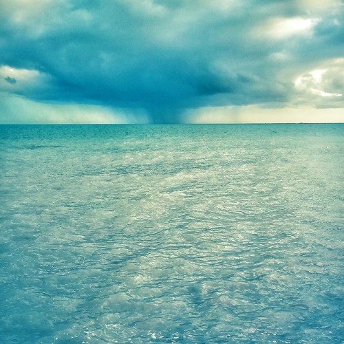 Stream sKyDiVe (a HiP hOp lOvE sToRy)/ tHe qUeEnS tHeMe by Tres Audio ...